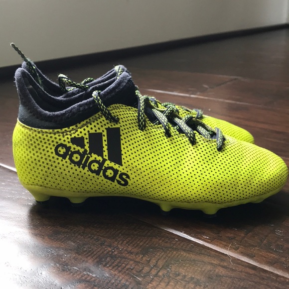 youth soccer cleats with sock